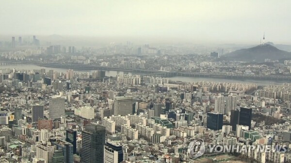 1인당 GDP 3만 달러라는 수치가 무색하게 한국의 가계부채 증가속도가 세계 2위를 기록했다. [사진= 연합뉴스]