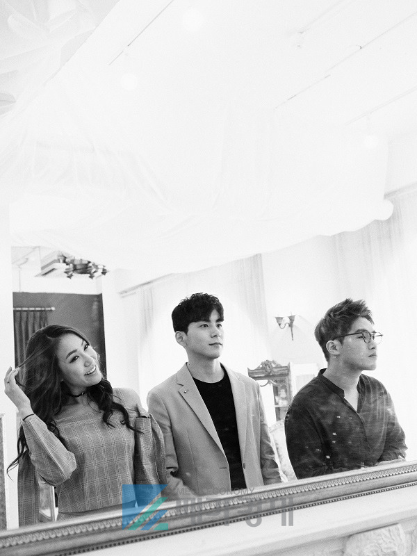 혼성보컬그룹 '라운드어바웃' [사진= 매니지먼트 누리 제공]