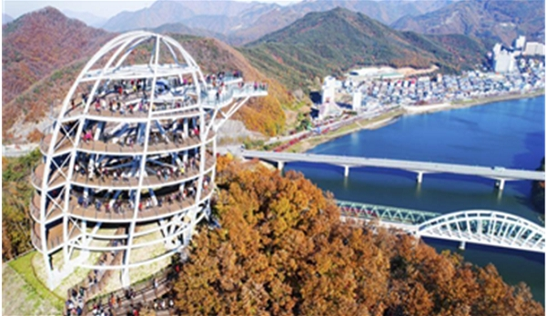 단양 '만천하 스카이워크' 테마파크. [사진 출처= 문화체육관광부]