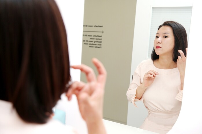 셀트리온 스킨큐어 이화성 센터장의 경쟁력은 기능성 코스메슈티컬 화장품과 '분석과 관리' 서비스를 판매하며 위기를 기회로 전환