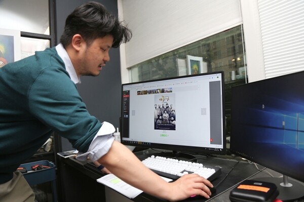 '영화'가 좋아 시작한 일이라며 끊임 없이 도전하는 윤성준 감독. [사진= 김경일 기자]