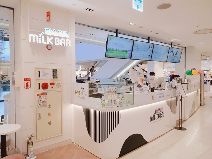 파스퇴르 밀크바 롯데백화점 인천터미널점.(사진=롯데푸드)