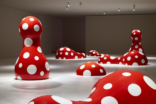 현대미술 거장 쿠사마 작품, 세화미술...