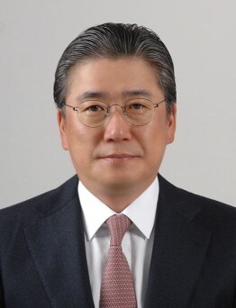 SK, 정승일 전 산업부 차관 전격 ...
