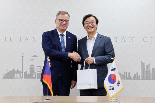 전재수 부산시장, 주한체코대사 접견…...